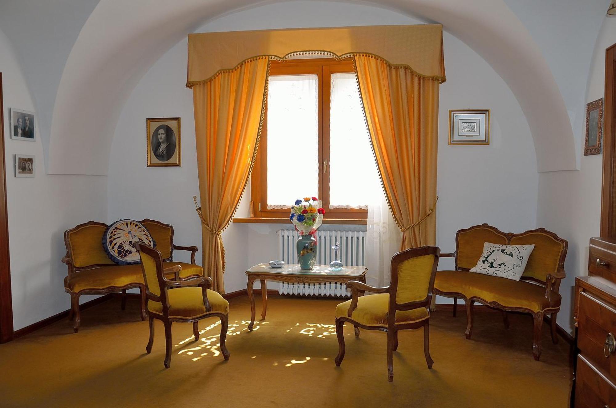 B&B Ca Dei Baroni Pellizzano Εξωτερικό φωτογραφία